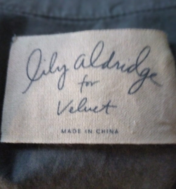 Women's Utility Jacket - Picture 8 of 8